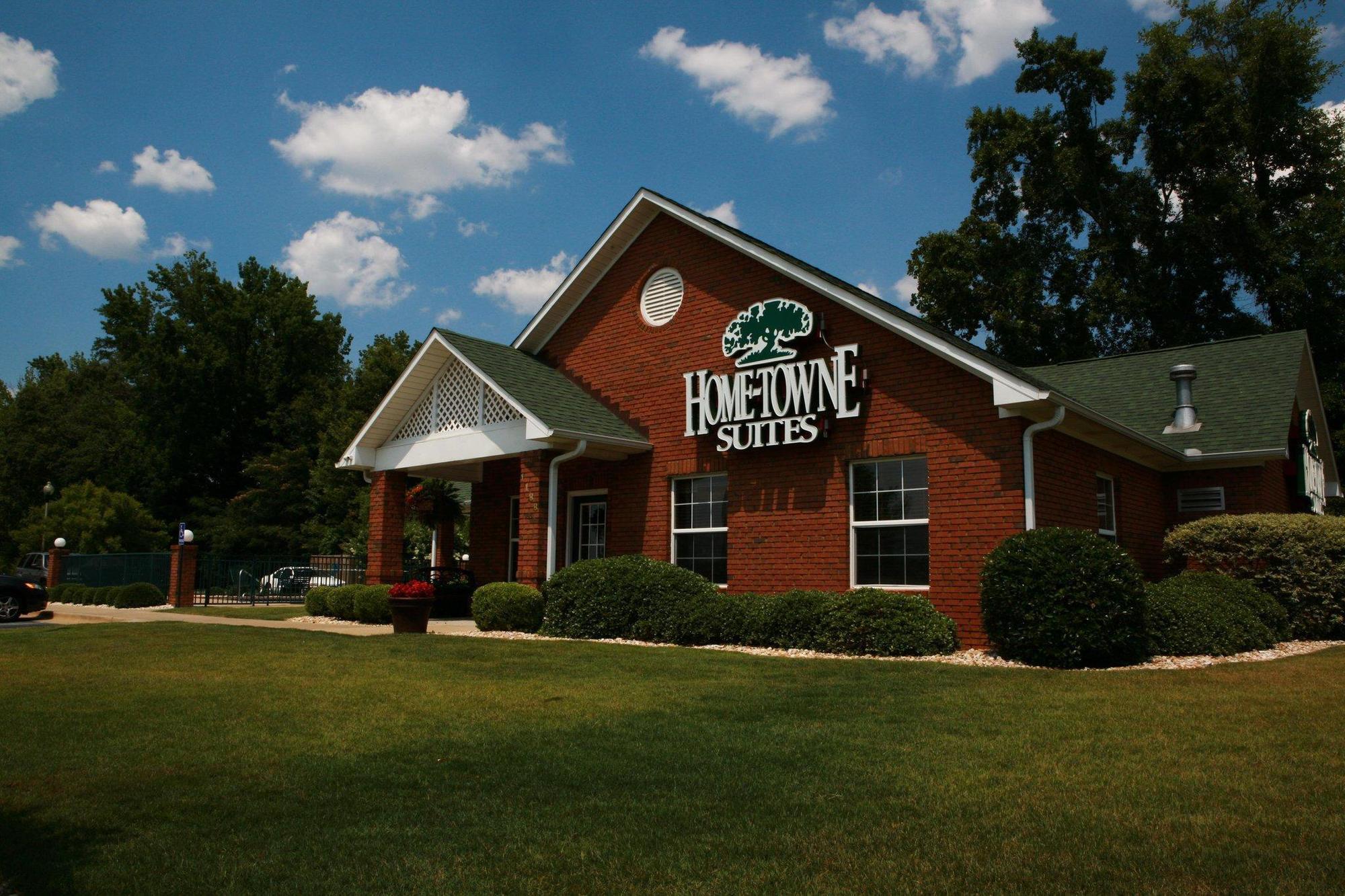 Intown Suites Extended Stay Auburn Al ภายนอก รูปภาพ